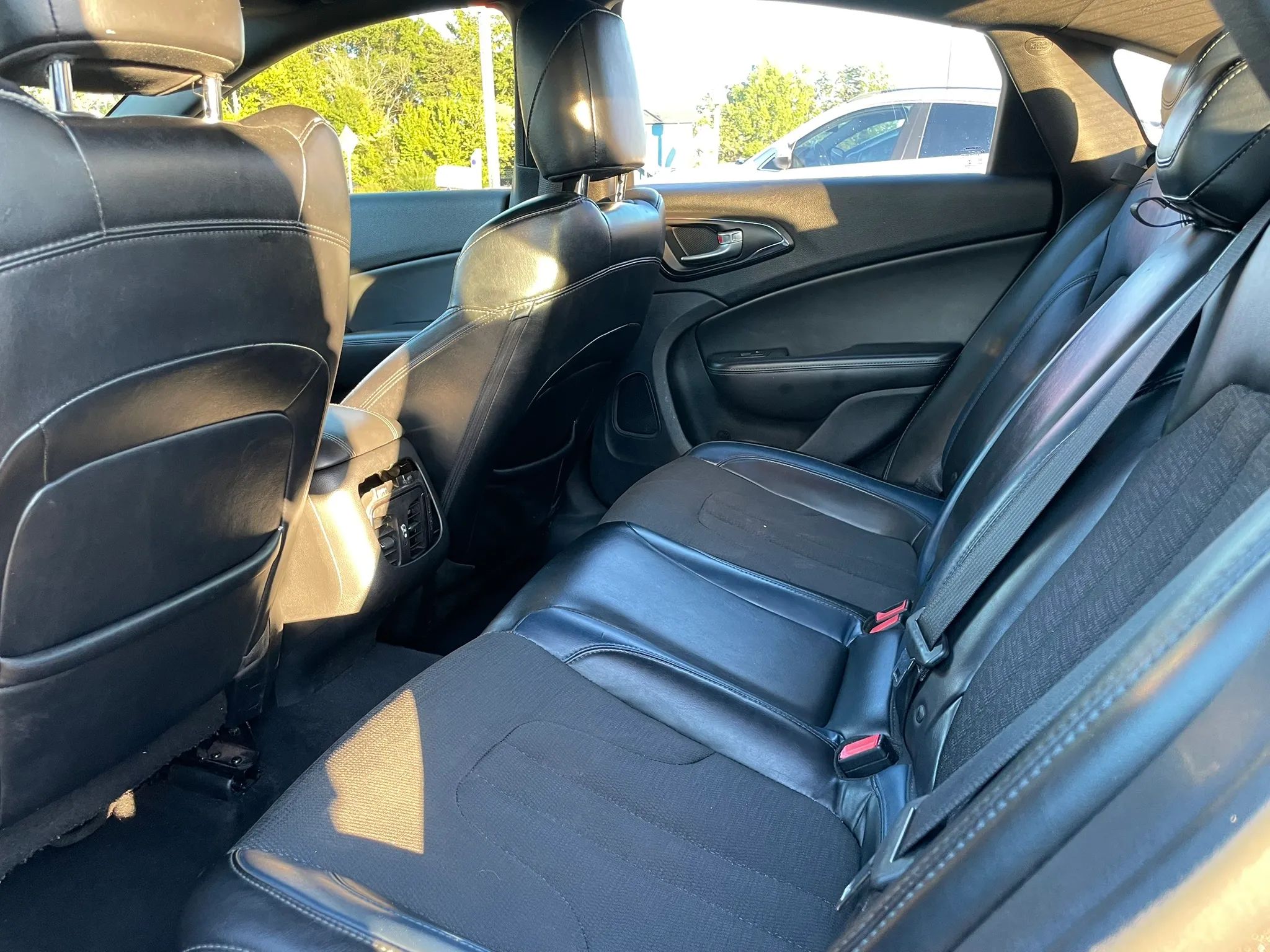 2015 CHRYSLER 200 200S — photo 22