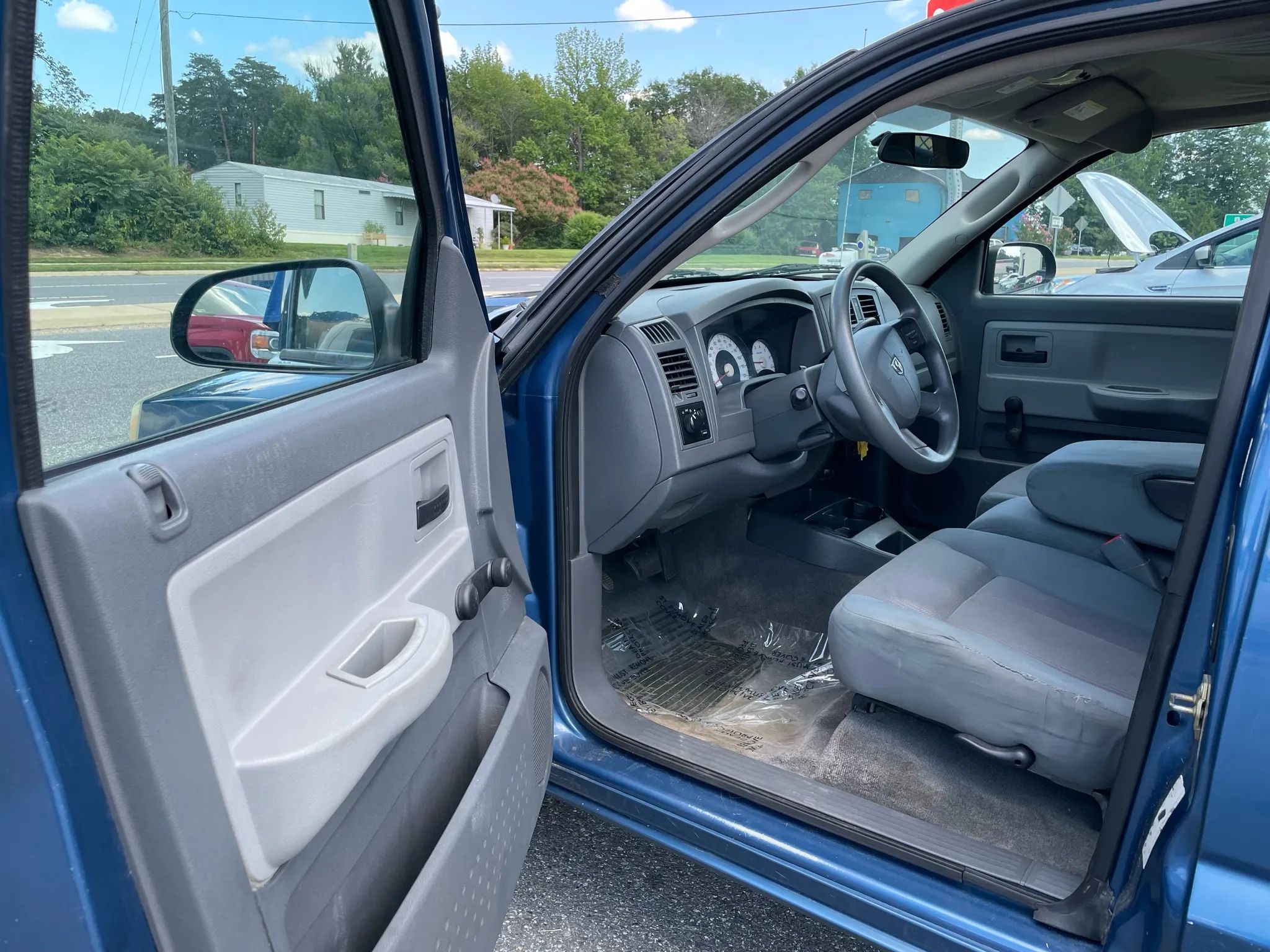 2005 DODGE Dakota