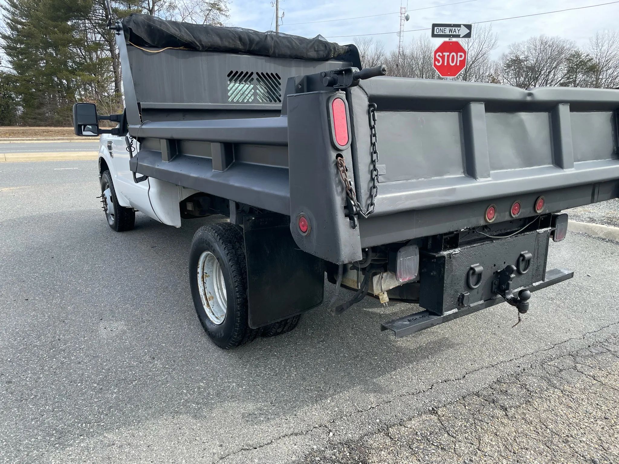 2008 Ford F350 Super Duty Regular Cab & Chassis