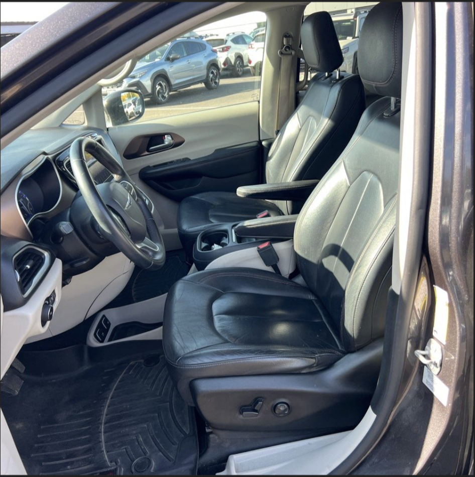 2017 CHRYSLER Pacifica