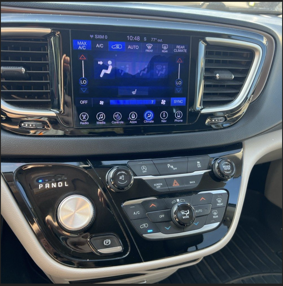2017 CHRYSLER Pacifica
