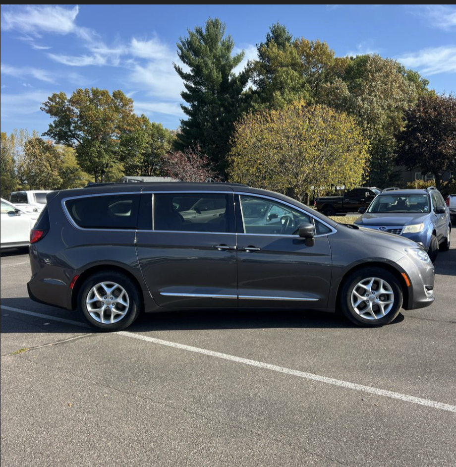 2017 CHRYSLER Pacifica