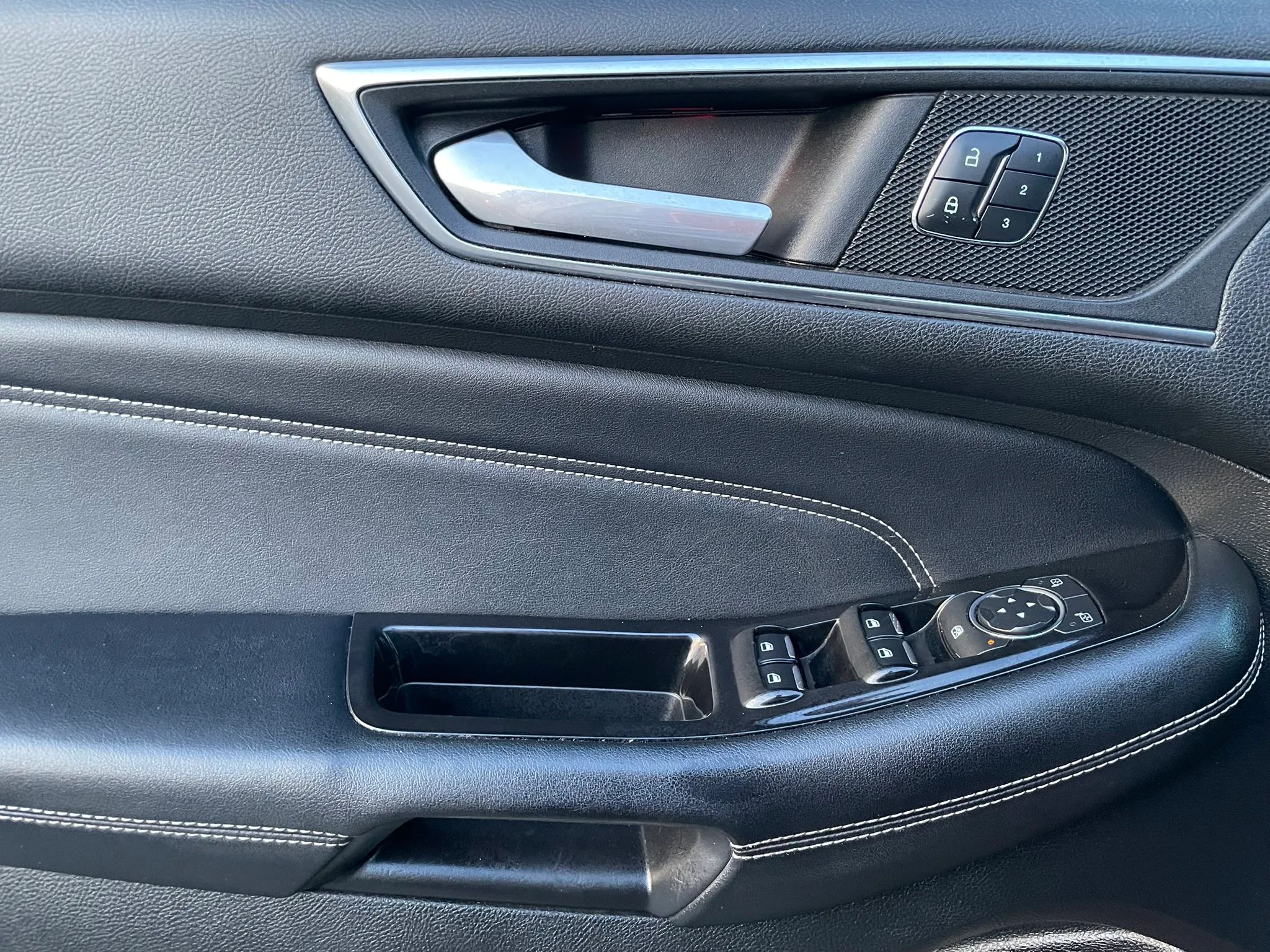 2016 FORD Edge