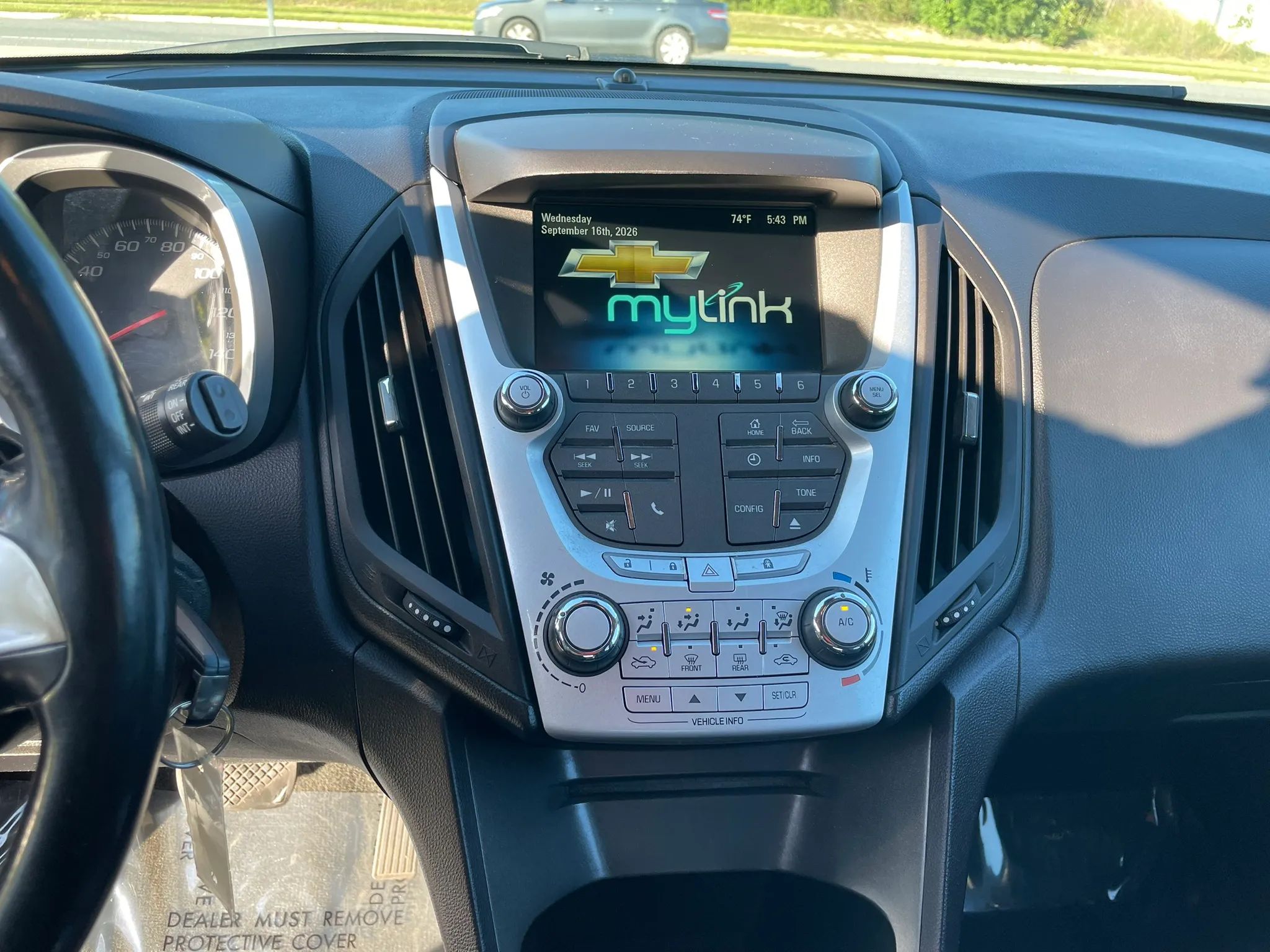 2015 CHEVROLET Equinox 1LT — photo 16