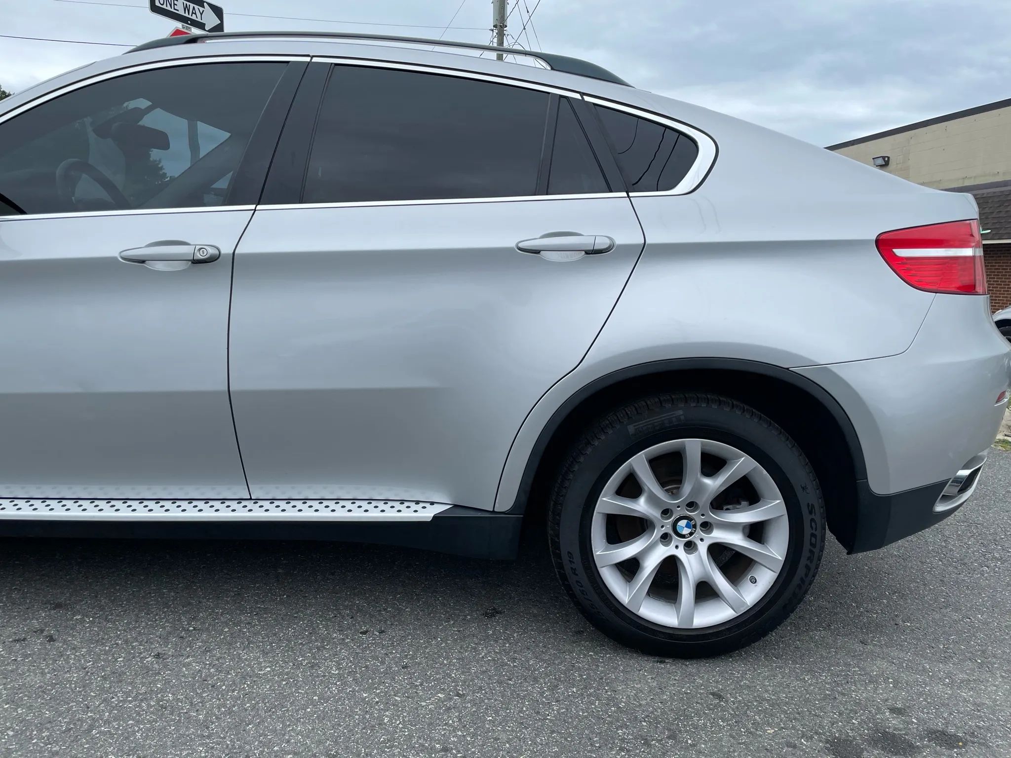 2011 BMW X6