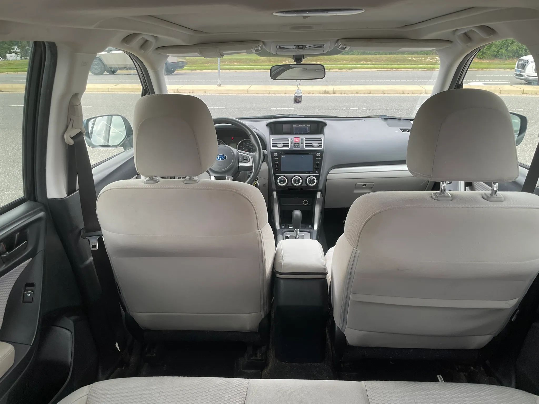 2017 SUBARU Forester Premium + CWP — photo 21