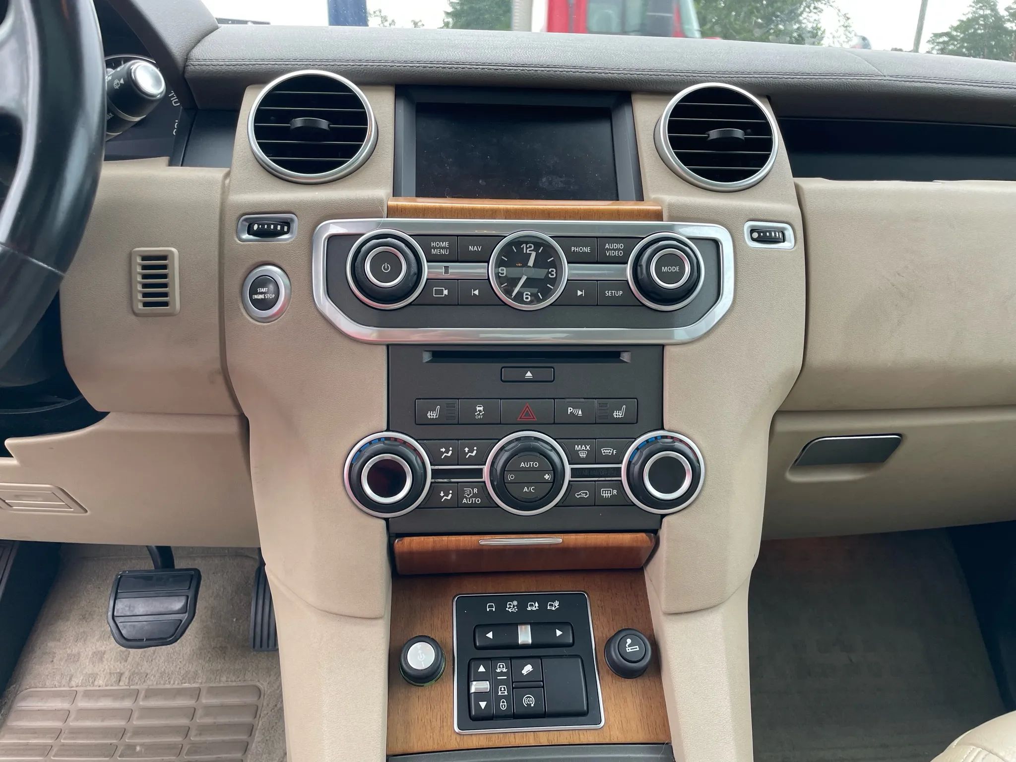 2016 LAND ROVER LR4
