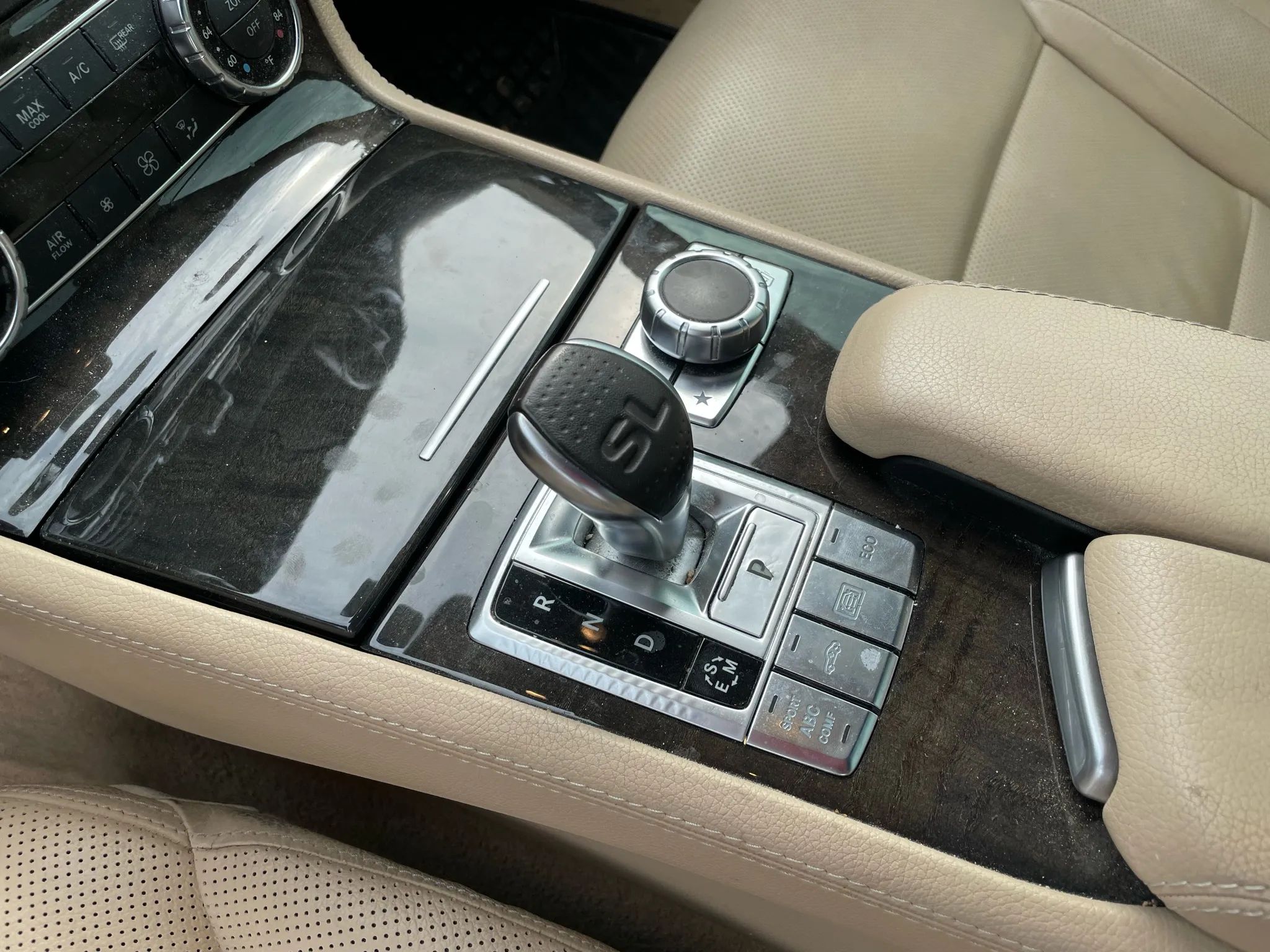 2013 MERCEDES-BENZ SL-Class