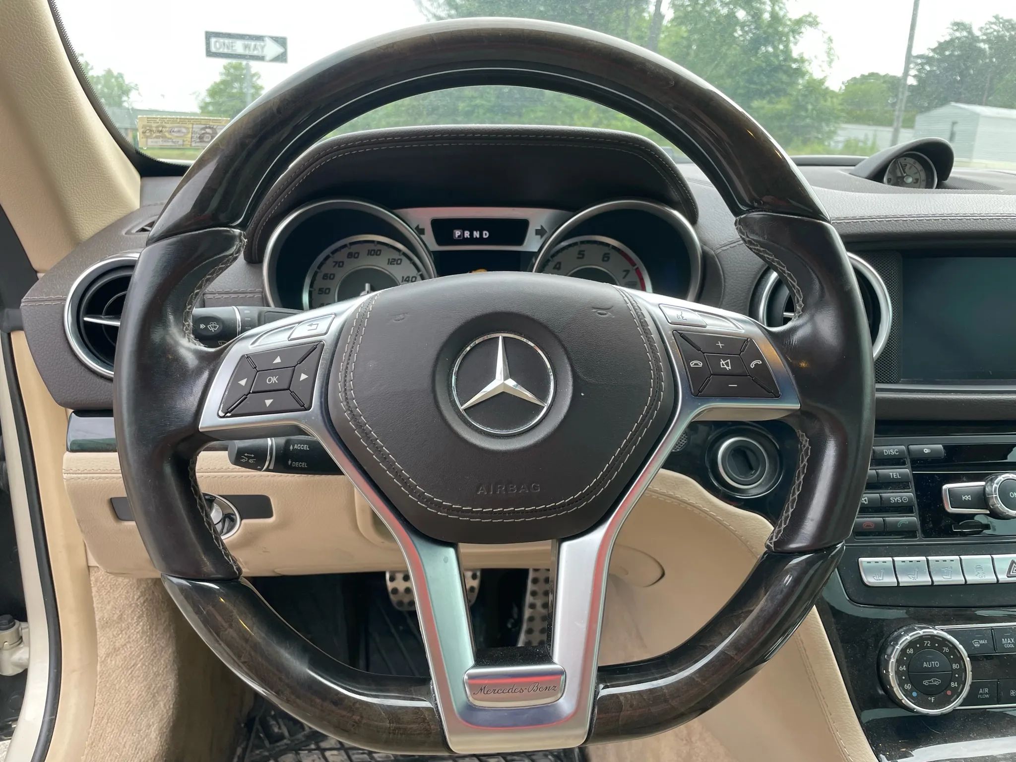 2013 MERCEDES-BENZ SL-Class