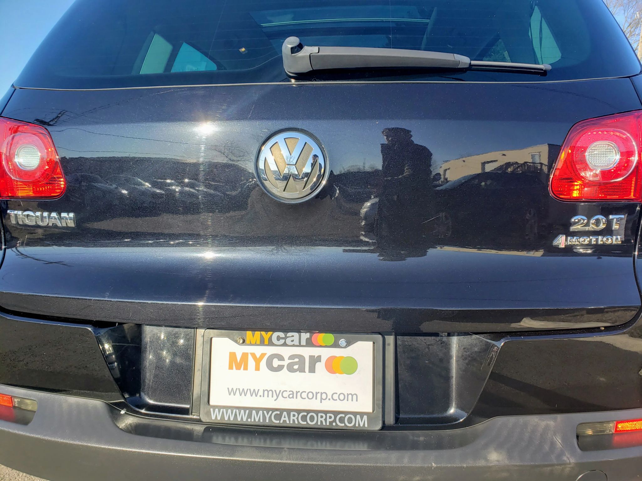 2010 VOLKSWAGEN Tiguan