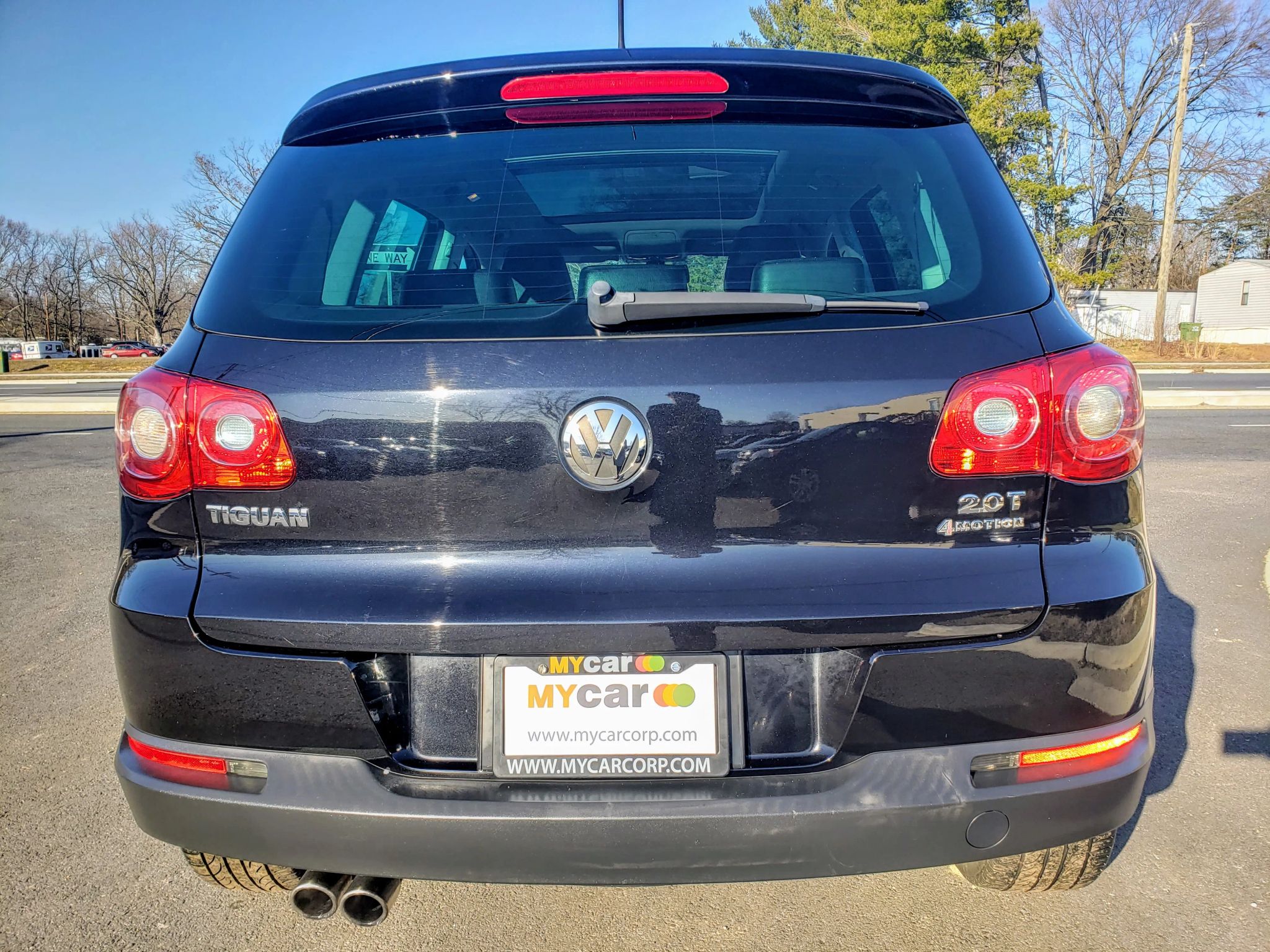 2010 VOLKSWAGEN Tiguan