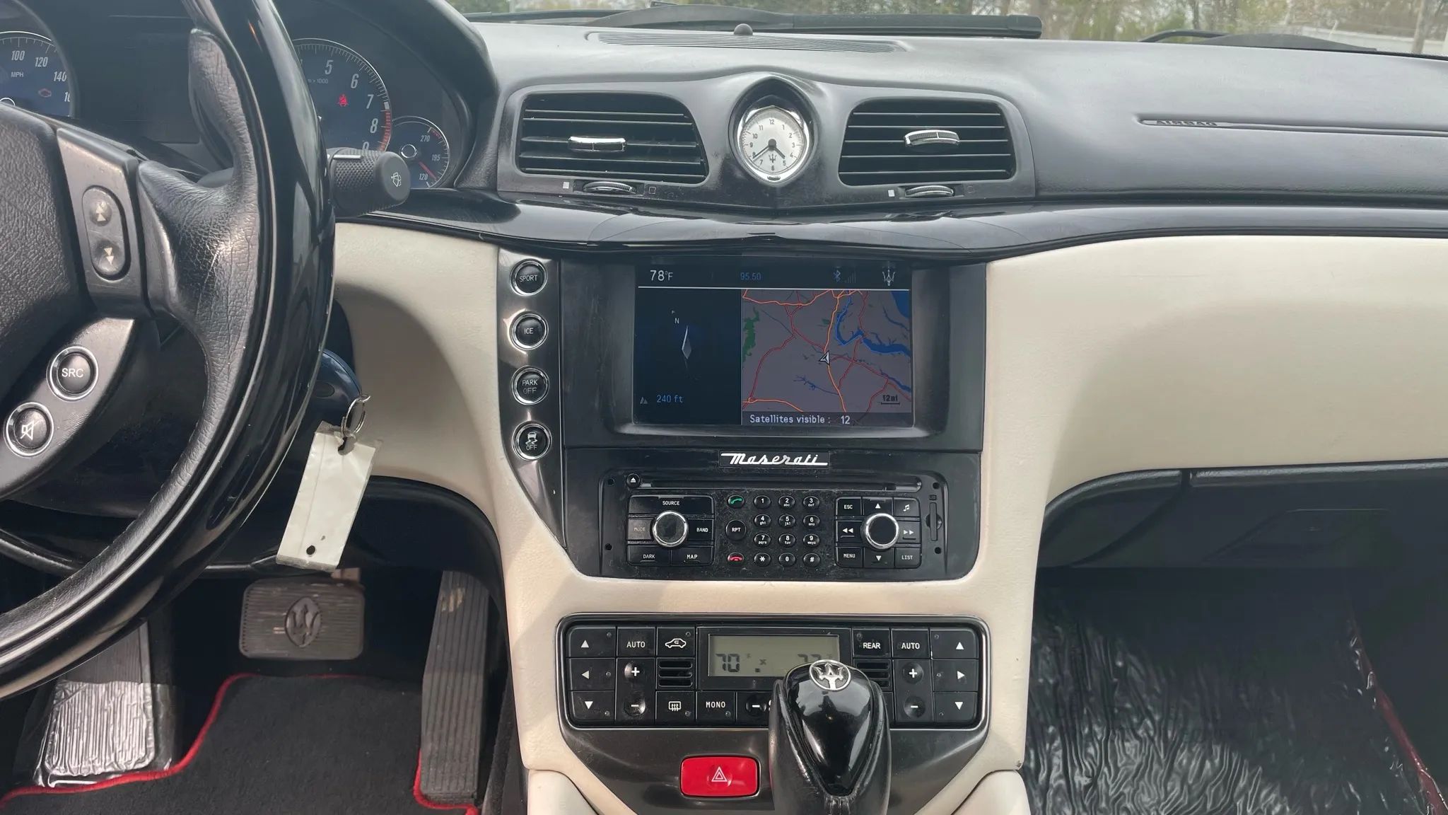 2013 MASERATI Granturismo